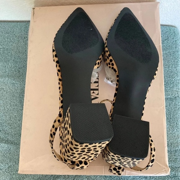 Justfab Dixie Ankle Strap Pump Cheetah - Picture 5 of 7